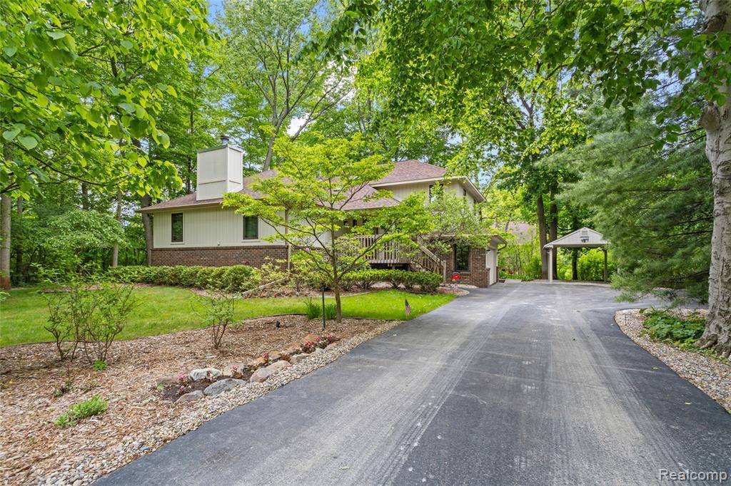 Farmington, MI 48334,29915 Ardmore Drive