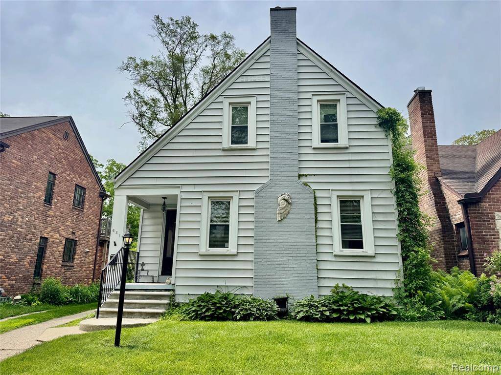 621 W Cambourne Street, Ferndale, MI 48220