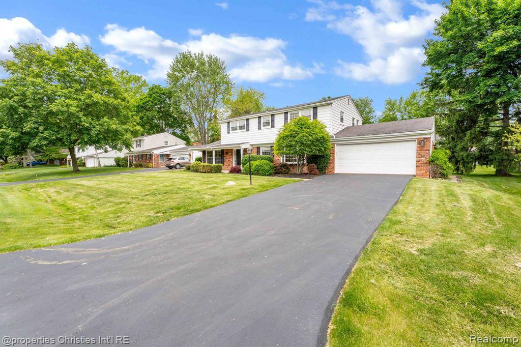 Farmington Hills, MI 48334,30200 Fiddlers Green
