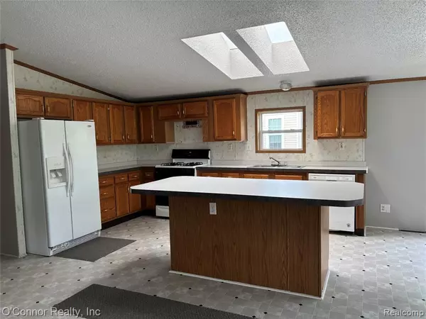 MI,504 Bush Lake Lane