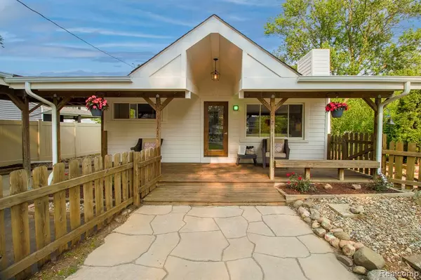 Pinckney, MI 48169,11627 Algonquin Drive