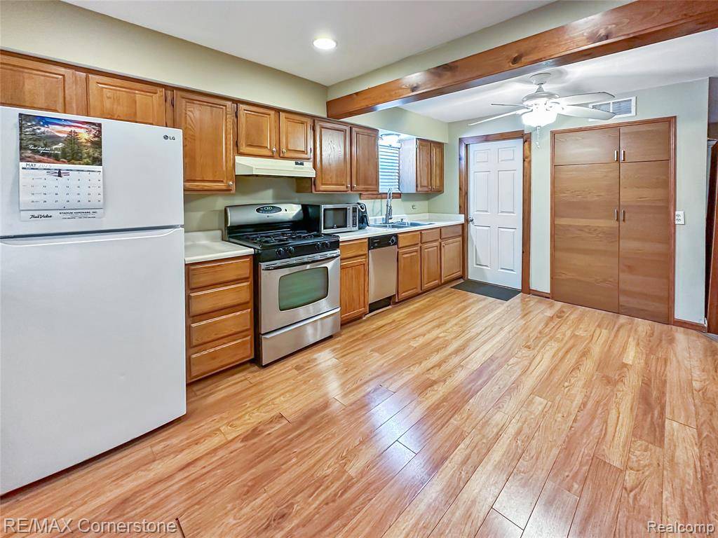 Garden City, MI,32380 Maplewood Street