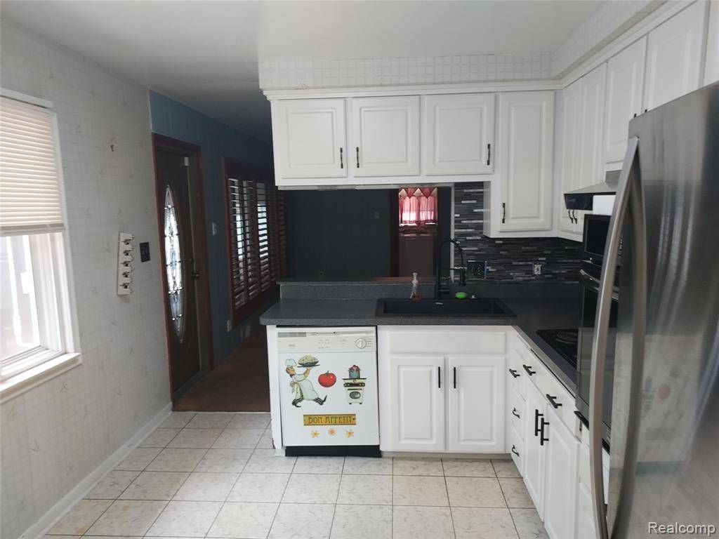 Southfield, MI 48033,24781 Larkins Street