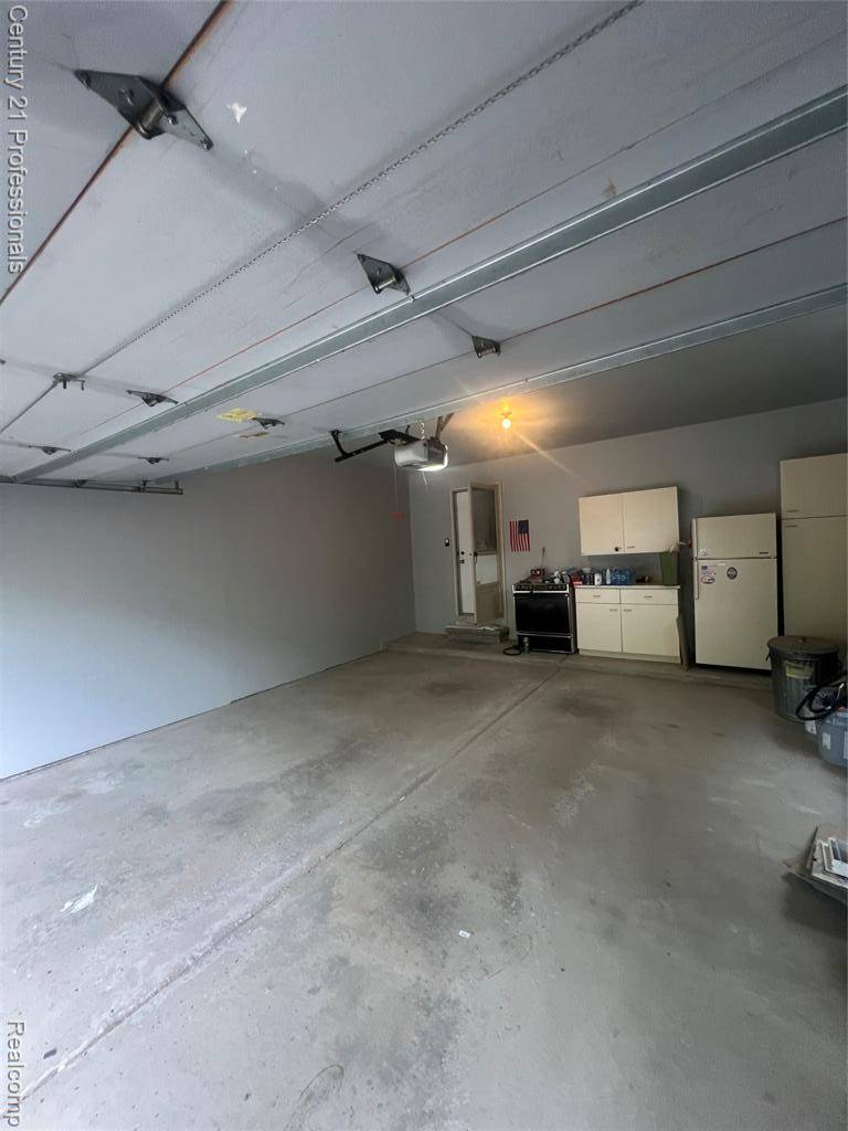 Clinton Twp, MI 48038,43105 W Kirkwood