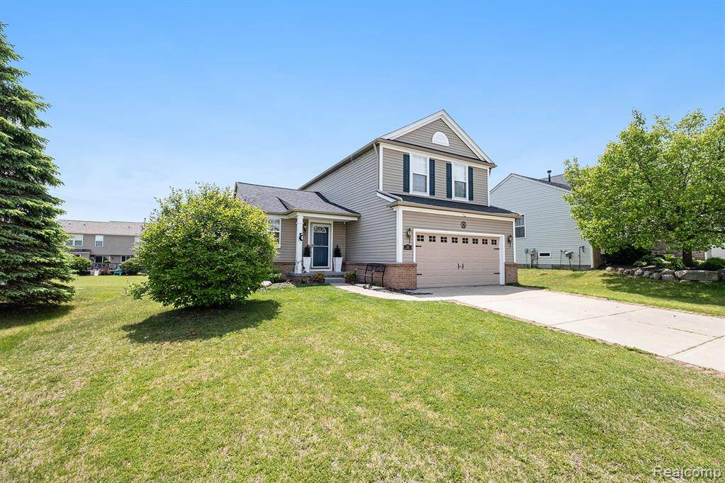 Holly, MI 48442,859 Canyon Creek Drive