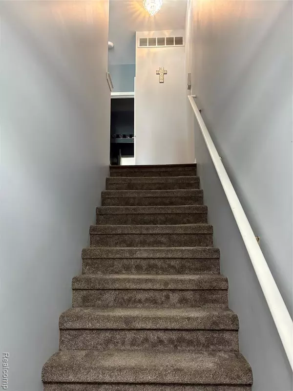 Shelby Twp, MI 48316,56645 Long Island Dr