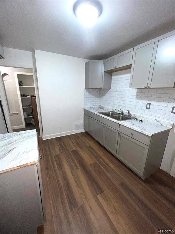 Detroit, MI 48224,11018 Whitehill Street