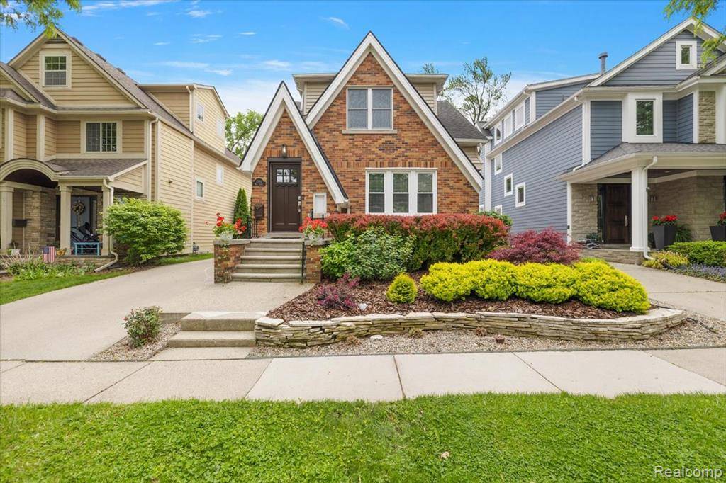 1368 Bird Avenue, Birmingham, MI 48009