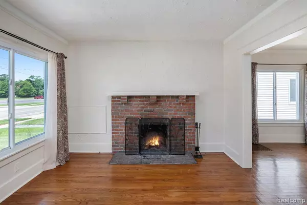 Ferndale, MI 48220,838 Pinecrest Drive