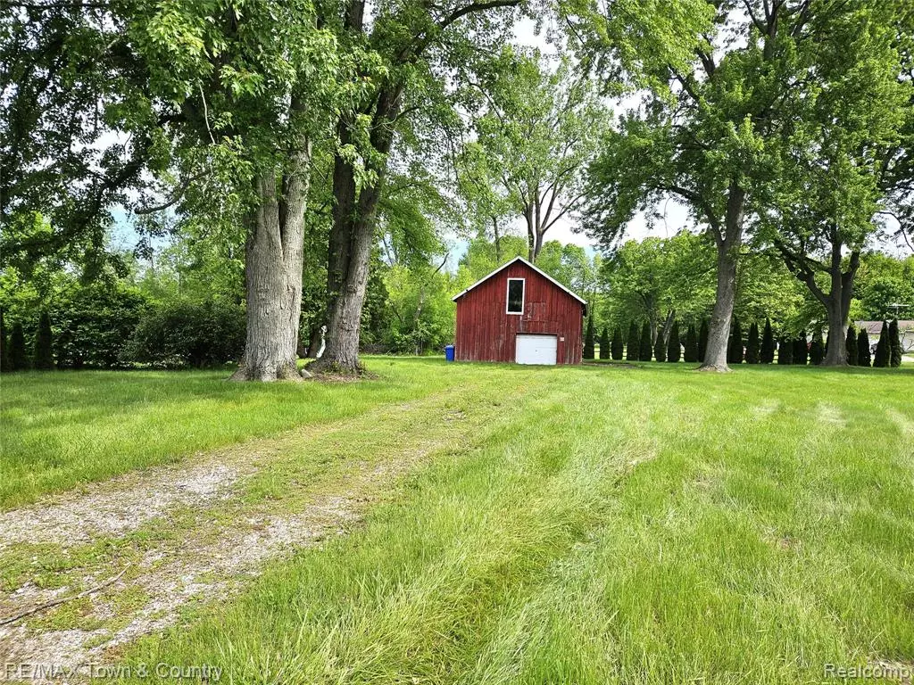 Flushing, MI 48433,9396 Stanley Road