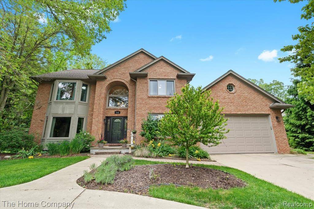 5182 Shady Creek Drive, Troy, MI 48085