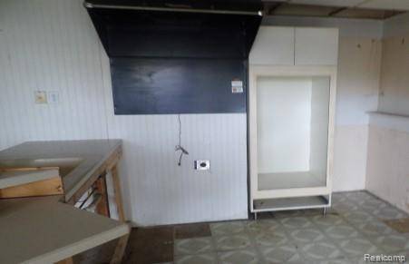 Pleasant Lake, MI 49272,1747 TENNIS Court