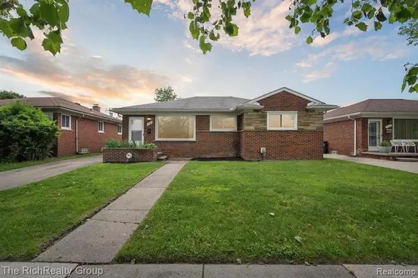21661 Ridgedale Street, Oak Park, MI 48237