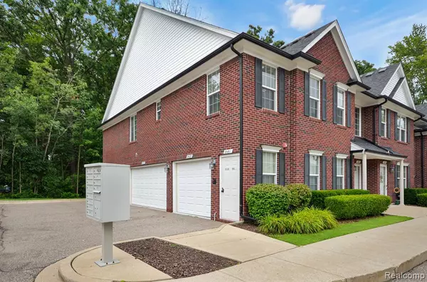 Shelby Twp, MI 48316,8425 Williamstown Drive
