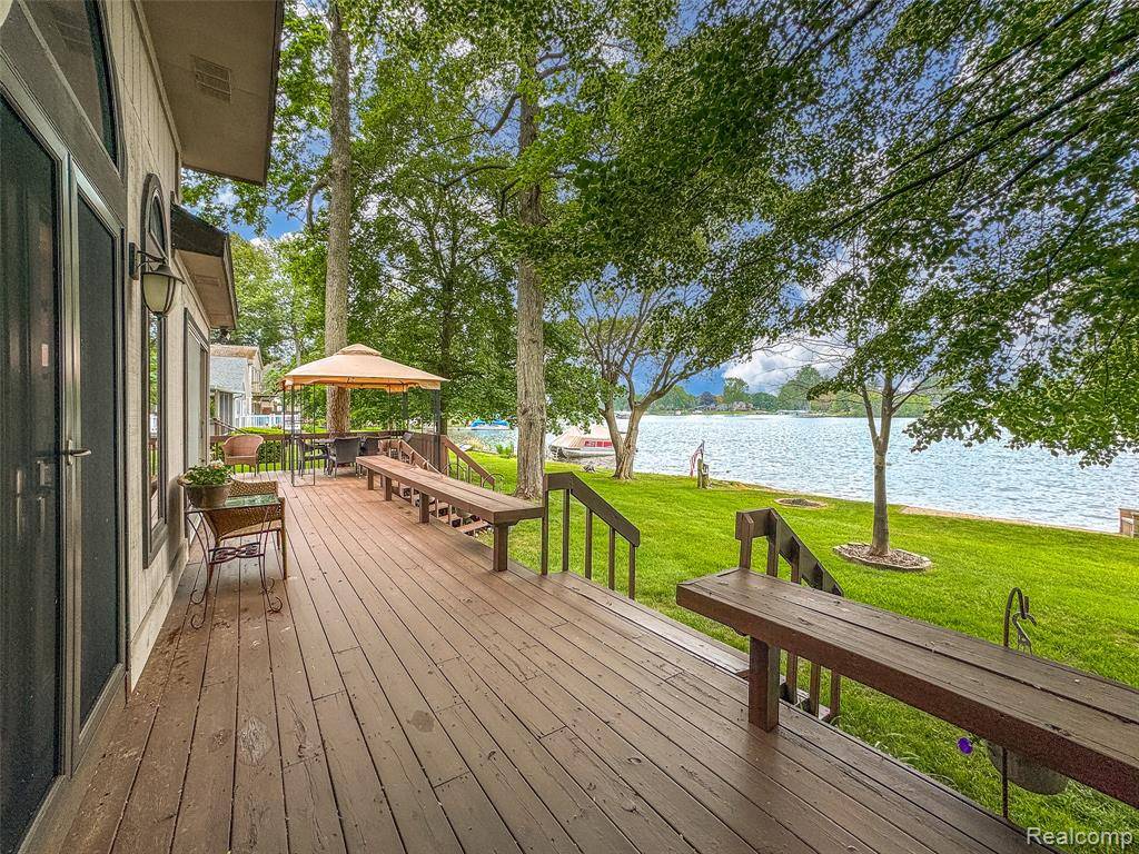 Highland, MI 48356,3541 Highland Blvd