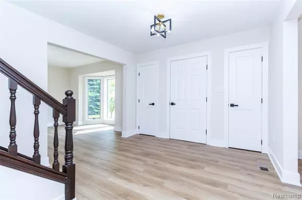 Shelby Twp, MI 48315,56259 Schoenherr Road