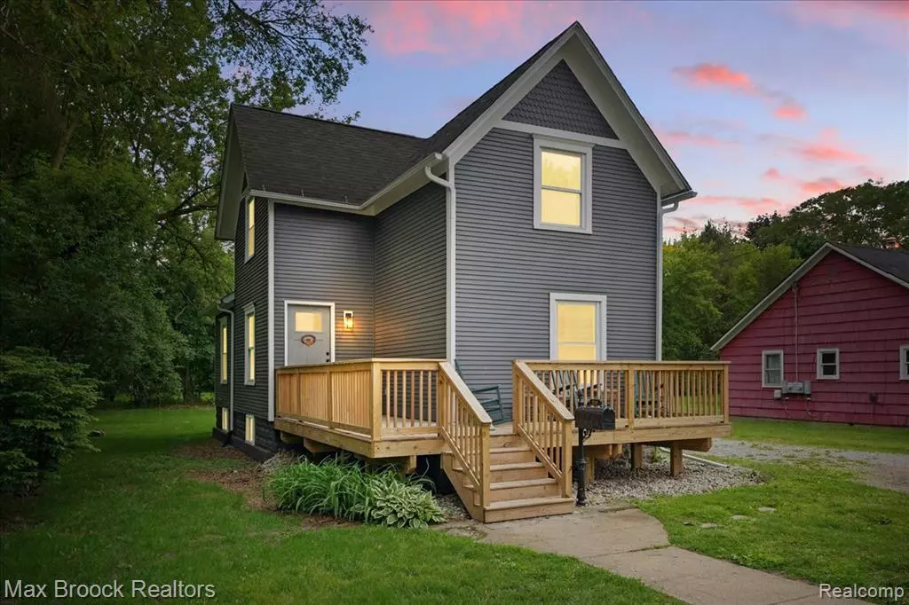 Howell, MI 48843,515 W. Clinton