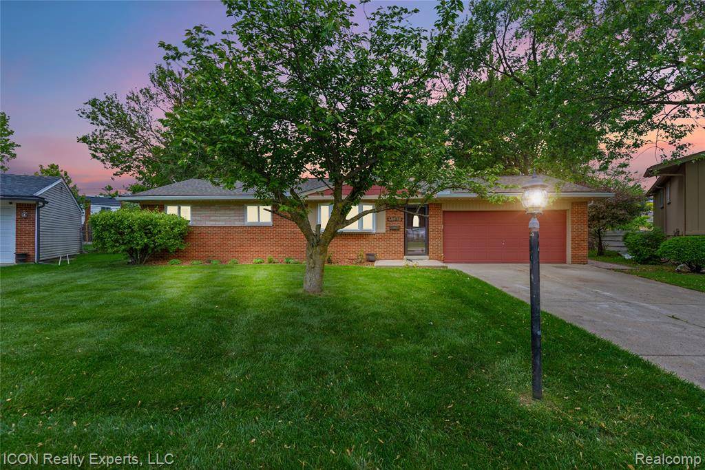 38505 Littlefield Drive, Sterling Heights, MI 48312
