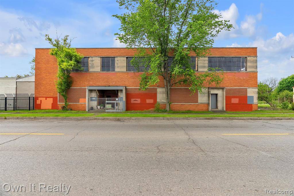 8616 Grinnell Street, Grosse Pointe, MI 48213