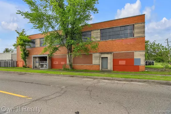 Grosse Pointe, MI 48213,8616 Grinnell Street
