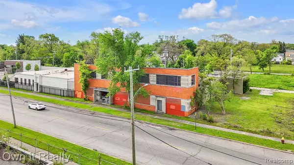 Grosse Pointe, MI 48213,8616 Grinnell Street