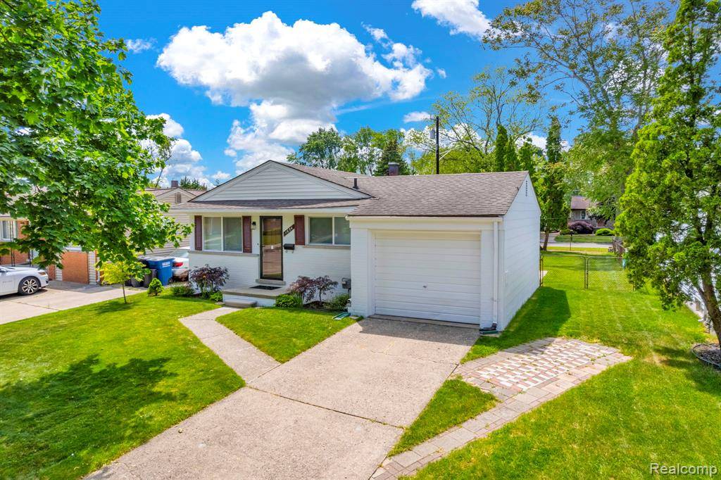 Westland, MI 48186,1654 S Berry Street