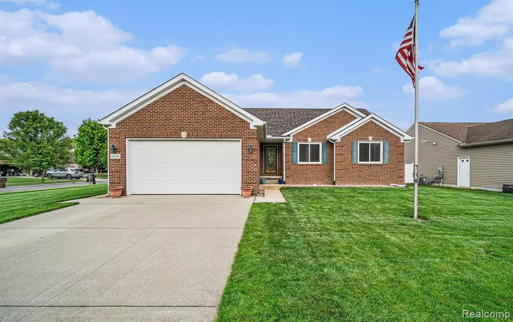 Carleton, MI 48117,12436 Spencer Lane