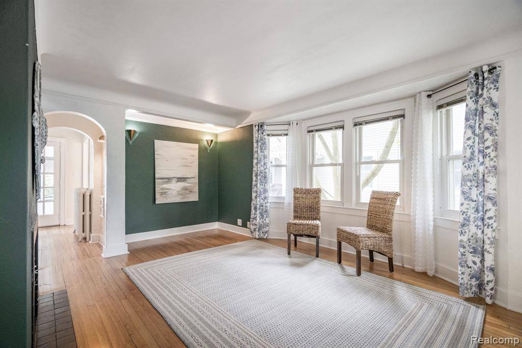 Rochester Hills, MI 48307,629 1st Street