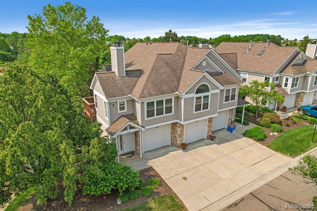 1637 Coburn Drive, Ann Arbor, MI 48108