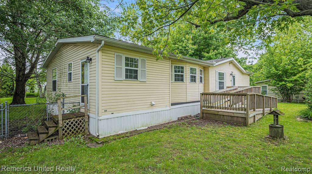 Howell, MI 48114,5758 Maunee Drive