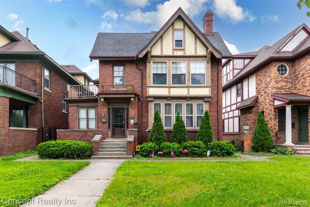 440 E FERRY Street, Detroit, MI 48202