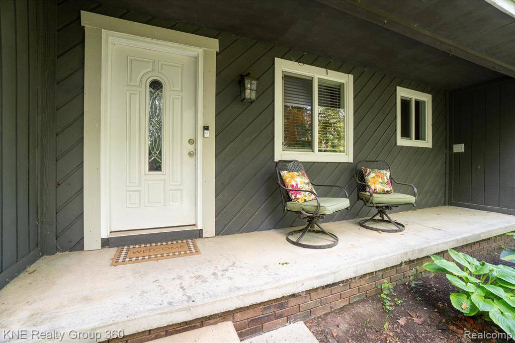 Howell, MI 48843,5022 Golf Club Road