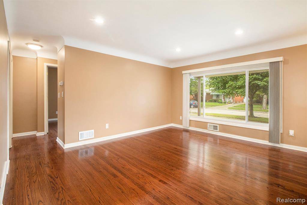Madison Heights, MI 48071,1312 Beaupre Avenue