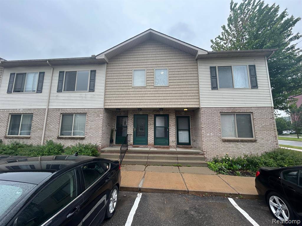22 EDEN PARK Drive, Dearborn Heights, MI 48127