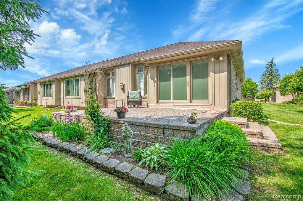 Clinton Twp, MI 48038,41264 Hunters Ridge Drive