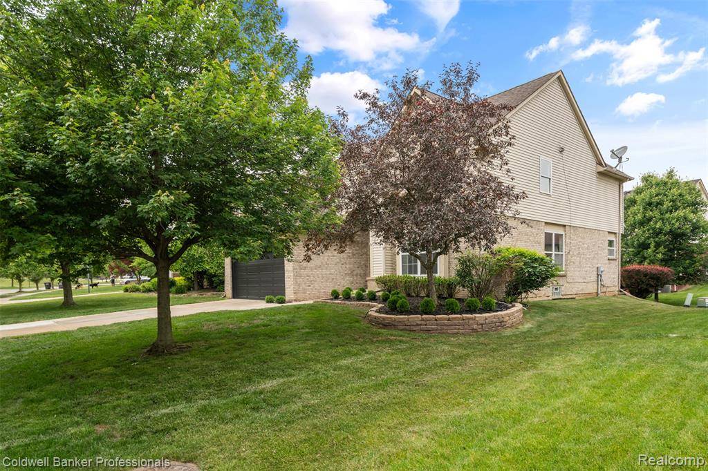 Northville, MI 48168,16413 MULBERRY Way