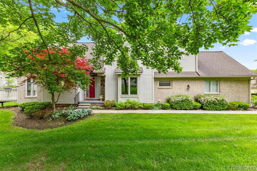 Northville, MI 48168,135 Hampton Court
