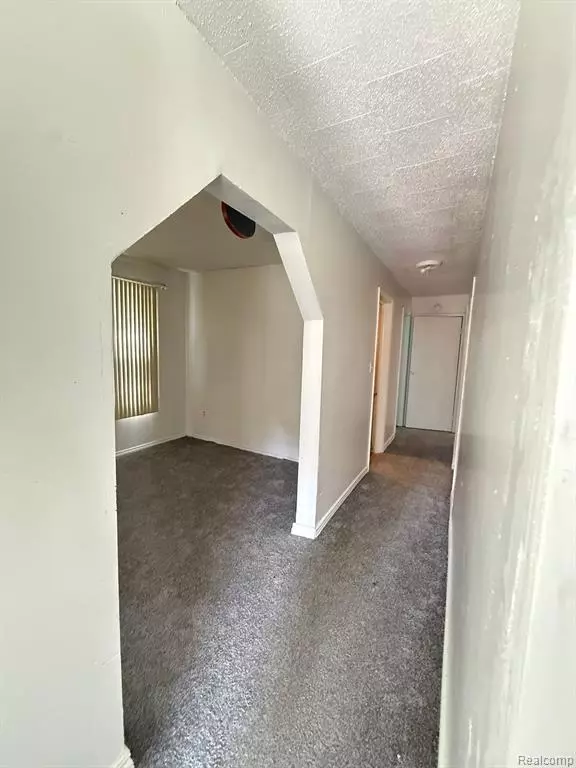 Detroit, MI 48212,17469 Goddard Street