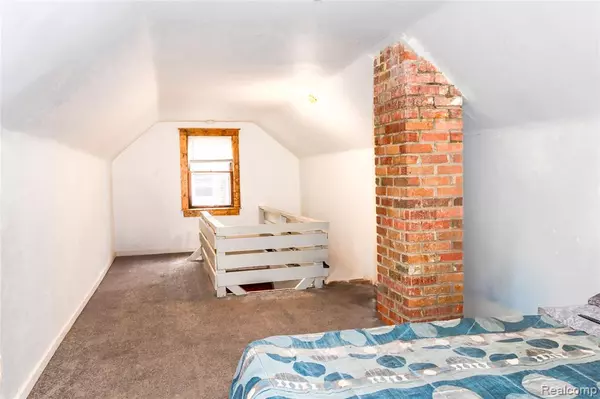 Detroit, MI 48205,19176 Barlow Street