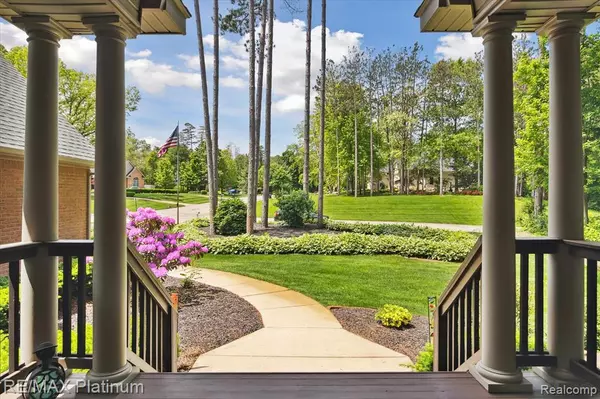 Pinckney, MI 48169,8257 Abalone Way