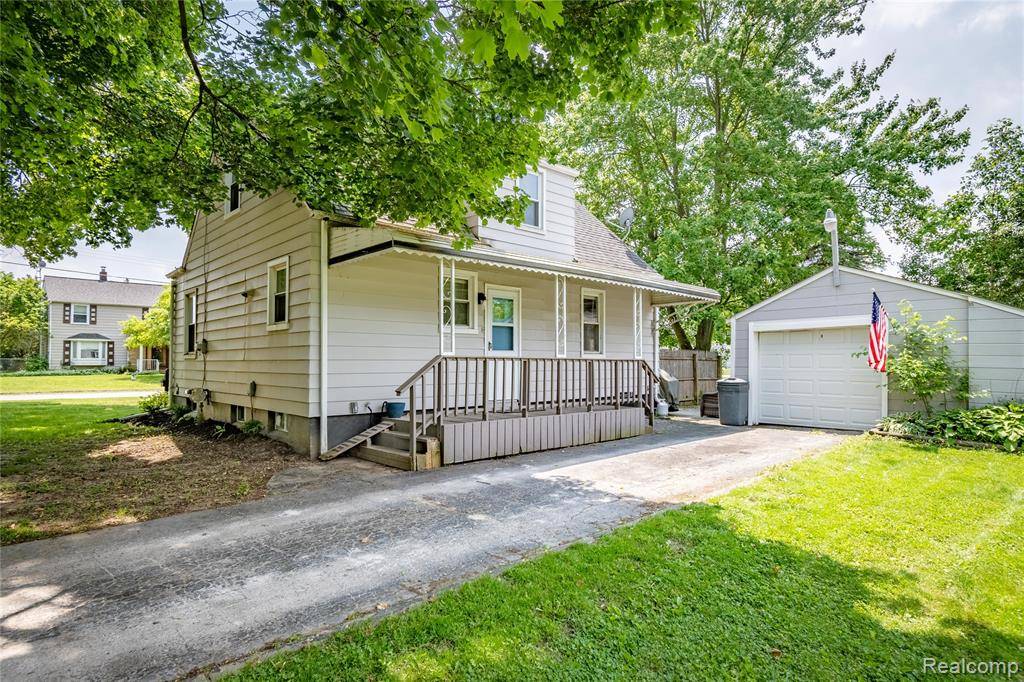 Grand Blanc, MI 48507,2375 Nichols Avenue