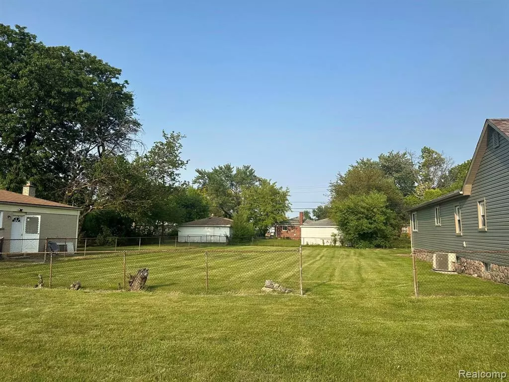 Dearborn Heights, MI 48127,0000 Whitefield Street