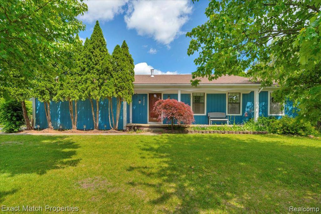 Commerce Twp, MI 48390,3232 Green Oak Drive