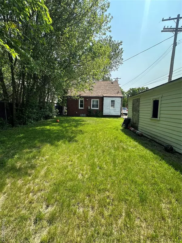 Flat Rock, MI 48205,19129 Strasburg Street