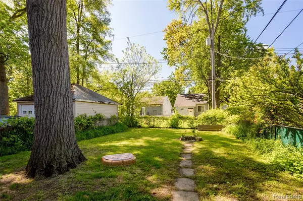 Ferndale, MI 48220,243 W Webster Street