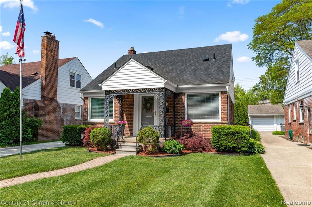 Dearborn, MI 48128,1731 N Franklin Street