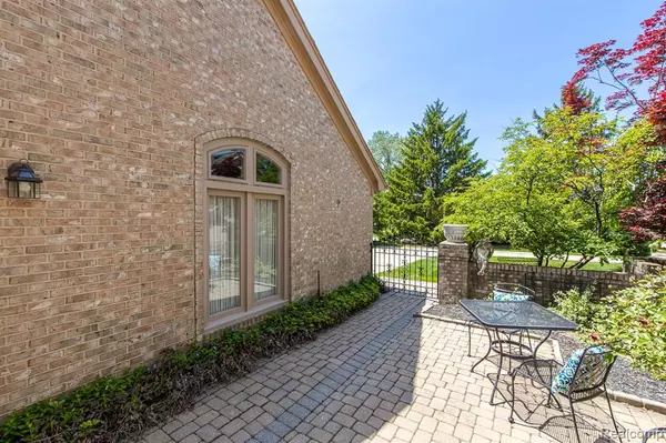 Troy, MI 48098,1328 Autumn Drive