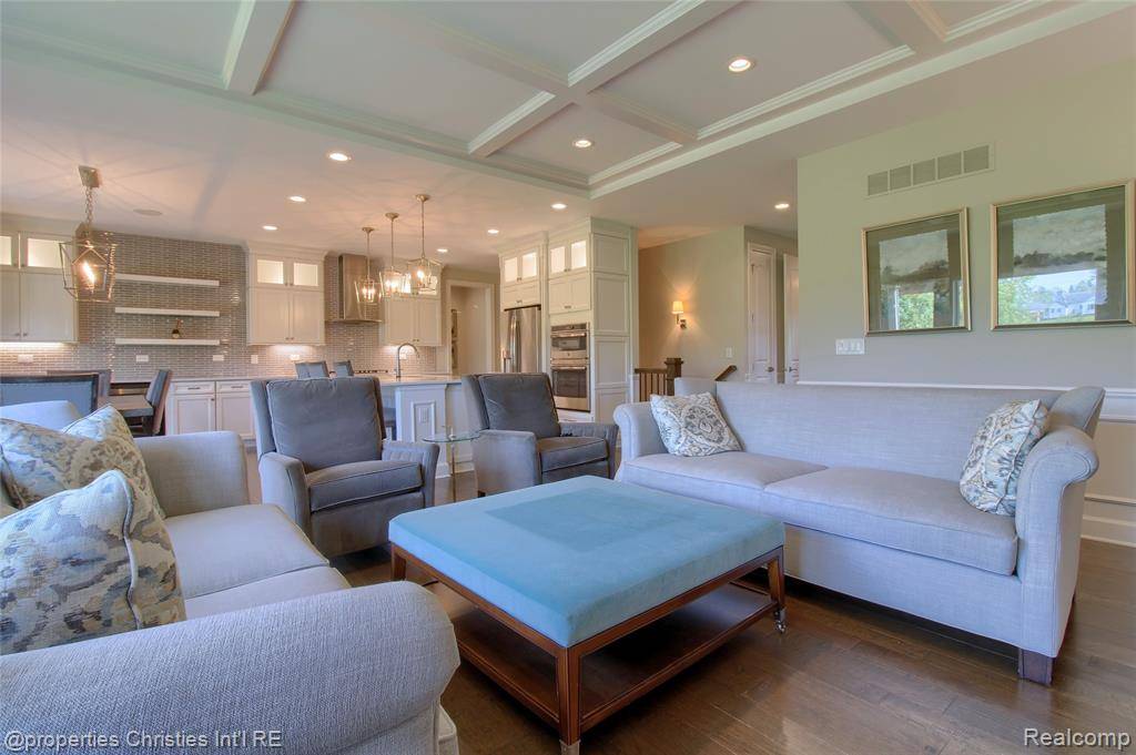 Northville, MI 48168,49062 Honey Tree Court