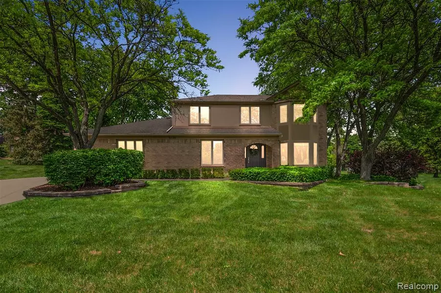 6730 Whiting Drive, Troy, MI 48098