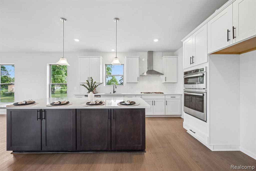 Washington, MI,61563 Marino Lane